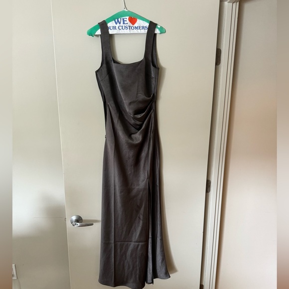 BEC and Bridge Dreamer Dress Dark Willow size 6. Worn once no alterations - Picture 2 of 2